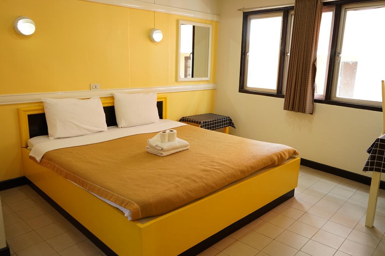 Yes Kaosan Hotel Bangkok Ngoại thất bức ảnh