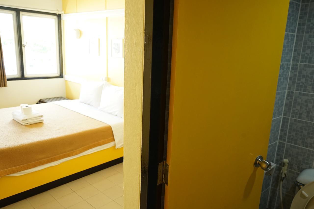Yes Kaosan Hotel Bangkok Ngoại thất bức ảnh